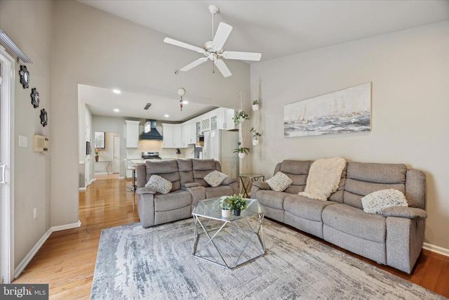 930 HERITAGE DR, Eagleville, PA 19403