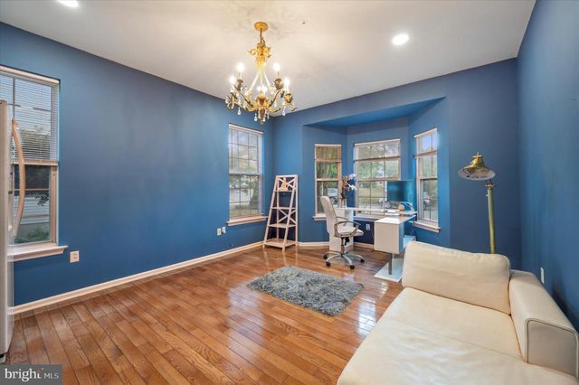 930 HERITAGE DR, Eagleville, PA 19403