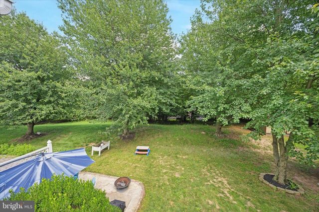 930 HERITAGE DR, Eagleville, PA 19403