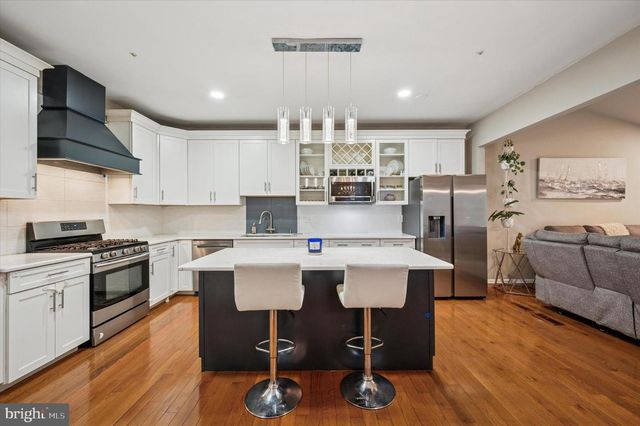 930 HERITAGE DR, Eagleville, PA 19403