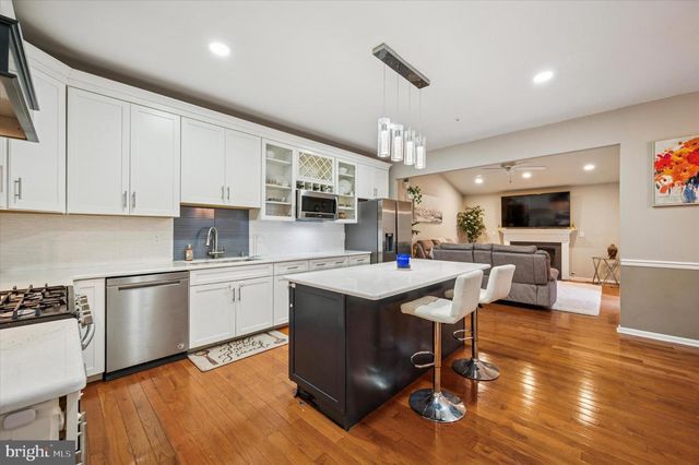 930 HERITAGE DR, Eagleville, PA 19403