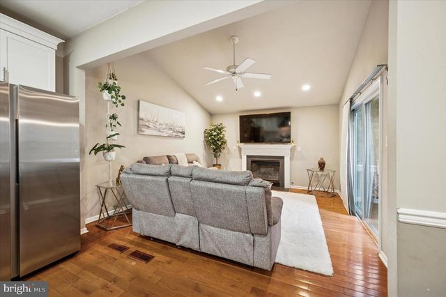 930 HERITAGE DR, Eagleville, PA 19403