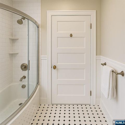 290 Columbia Avenue, Fort Lee, NJ 07024