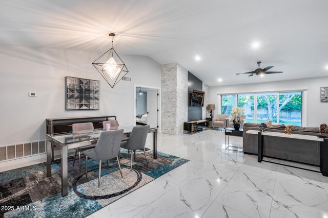 8618 E VIA DE ENCANTO --, Scottsdale, AZ 85258