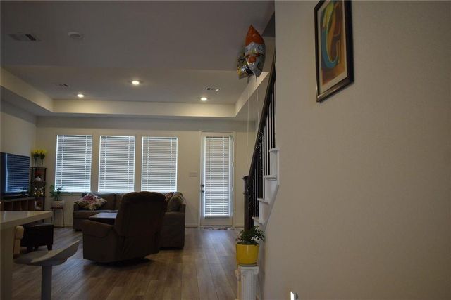 9742 Burlington Bristol Dr, Cypress, TX 77433