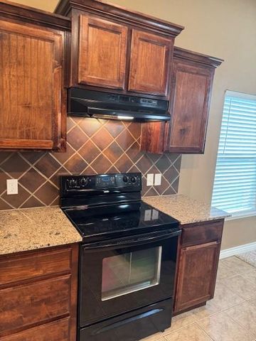 16333 Drywater Drive, Oklahoma City, OK 73170