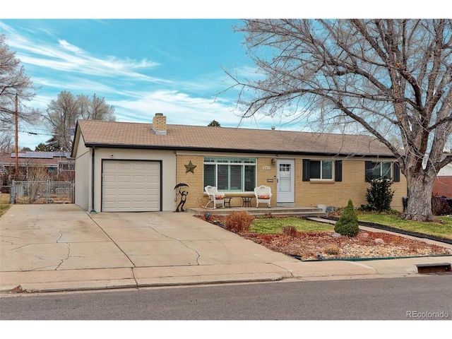 3333 W Wagon Trail Dr, Englewood, CO 80110