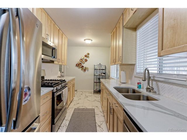 3333 W Wagon Trail Dr, Englewood, CO 80110