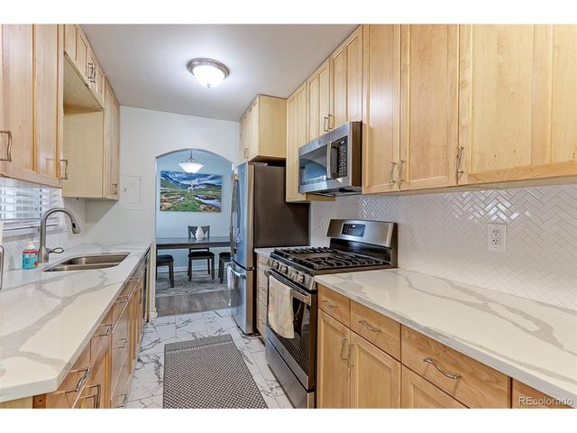 3333 W Wagon Trail Dr, Englewood, CO 80110