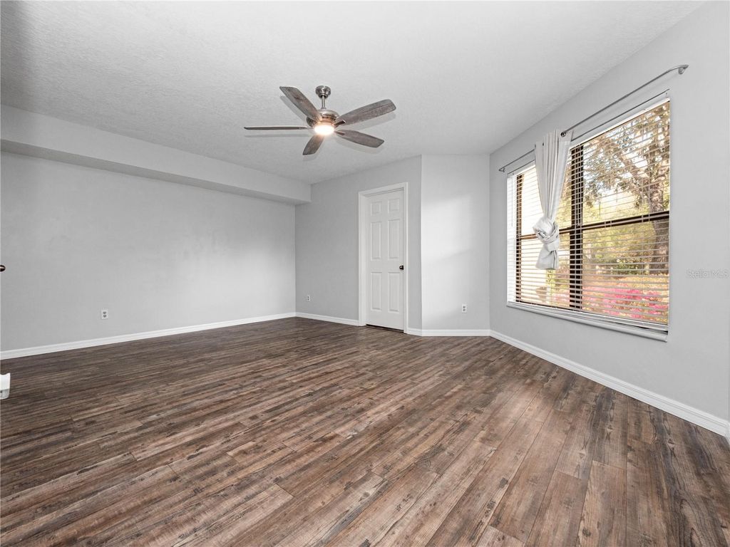 Image 12 of property listing at 2815 MARSALA COURT 2815, Orlando, FL 32806