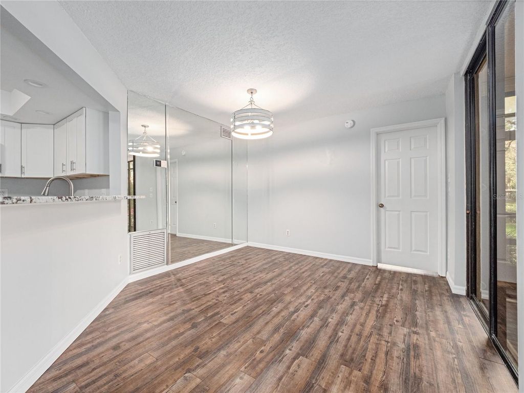 Image 13 of property listing at 2815 MARSALA COURT 2815, Orlando, FL 32806