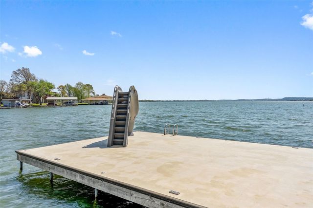 421 Hillview DR, Granite Shoals, TX 78654