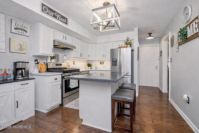 2007 Grassy Hollow Drive, Toms River, NJ 08755