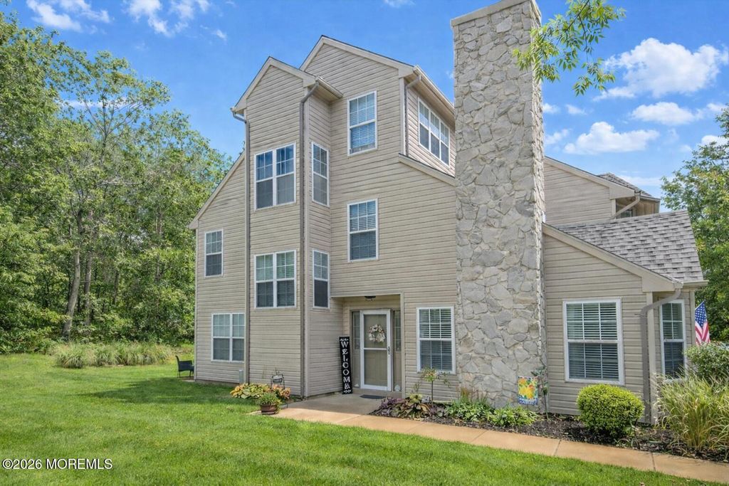 2007 Grassy Hollow Drive, Toms River, NJ 08755