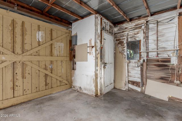 6633 W NANCY Road, Glendale, AZ 85306