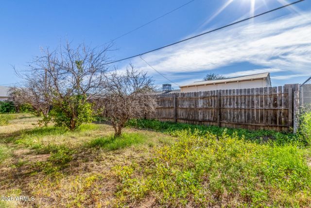 6633 W NANCY Road, Glendale, AZ 85306