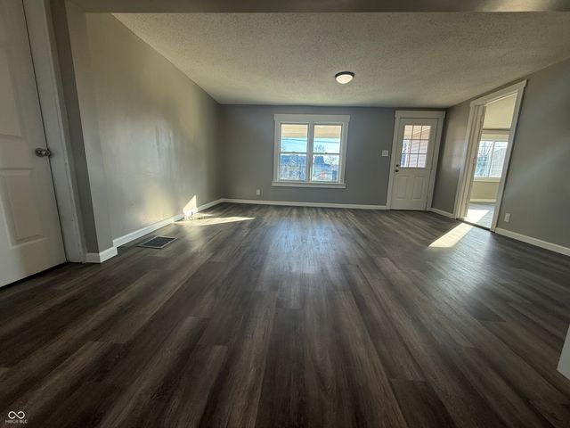 950 E Warren Street, Martinsville, IN 46151