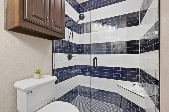 245 Prairie Oak Court, Burleson, TX 76028