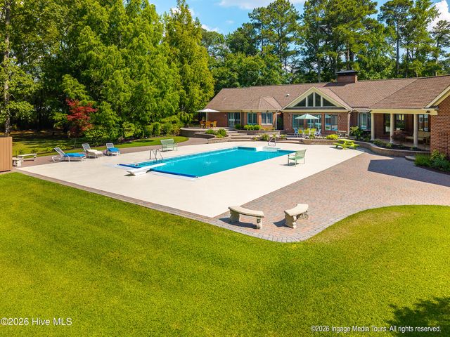 1535 Mclawhorn Farm Road, Greenville, NC 27858