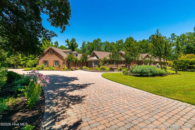 1535 Mclawhorn Farm Road, Greenville, NC 27858