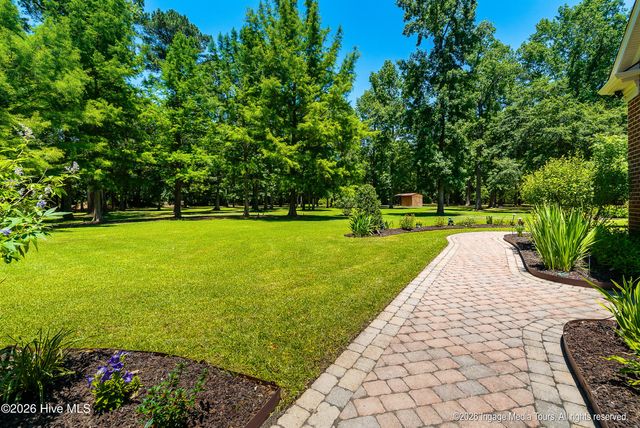1535 Mclawhorn Farm Road, Greenville, NC 27858