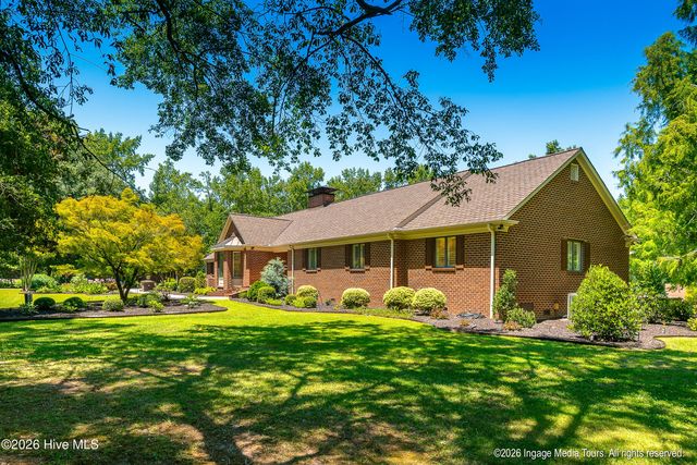 1535 Mclawhorn Farm Road, Greenville, NC 27858