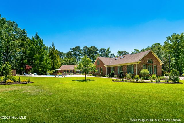 1535 Mclawhorn Farm Road, Greenville, NC 27858