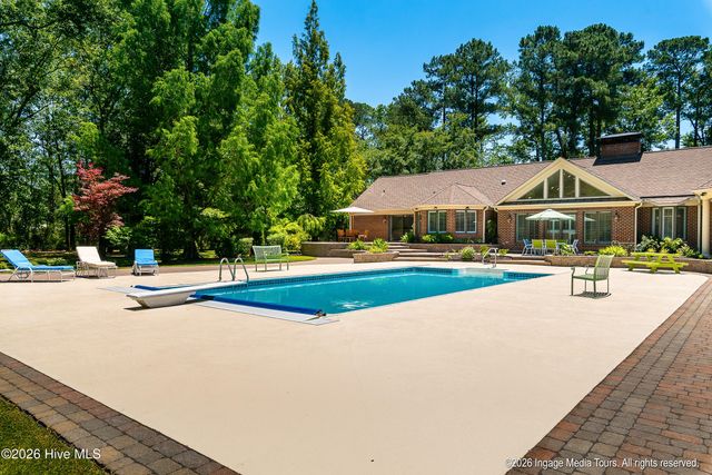1535 Mclawhorn Farm Road, Greenville, NC 27858