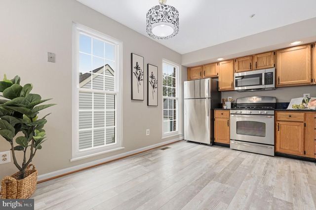 8 WINTER GARDEN CT, Olney, MD 20832