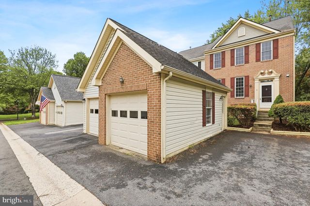 8 WINTER GARDEN CT, Olney, MD 20832