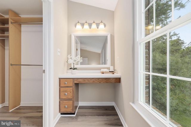 8 WINTER GARDEN CT, Olney, MD 20832
