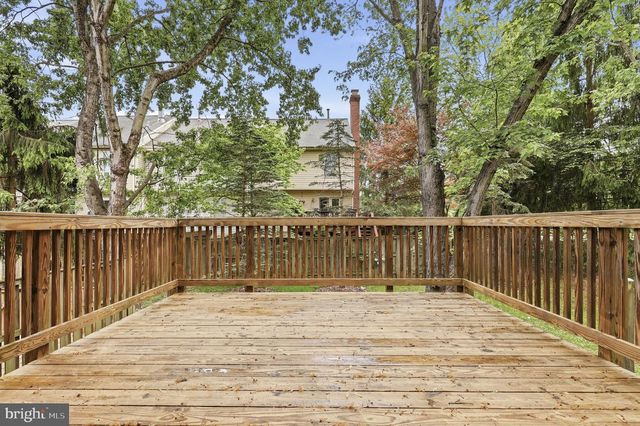 8 WINTER GARDEN CT, Olney, MD 20832