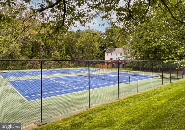 8 WINTER GARDEN CT, Olney, MD 20832