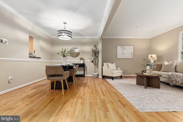 8 WINTER GARDEN CT, Olney, MD 20832