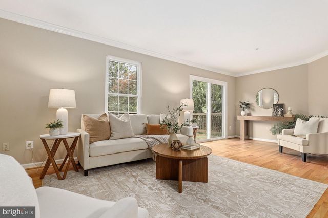 8 WINTER GARDEN CT, Olney, MD 20832