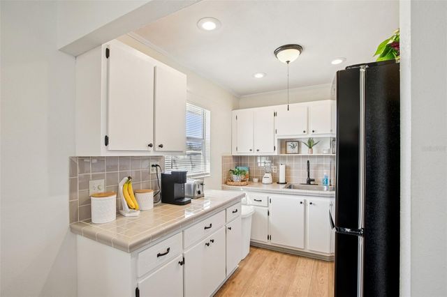 202 BEDFORD TRAIL 116, Sun City Center, FL 33573