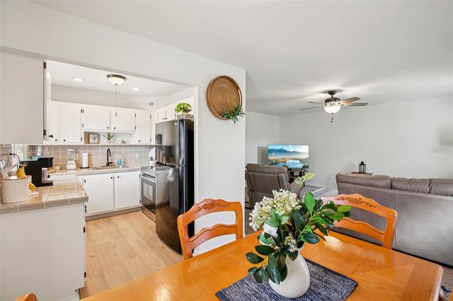 202 BEDFORD TRAIL 116, Sun City Center, FL 33573