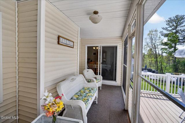 1 Slatestone Drive, Scotia, NY 12302