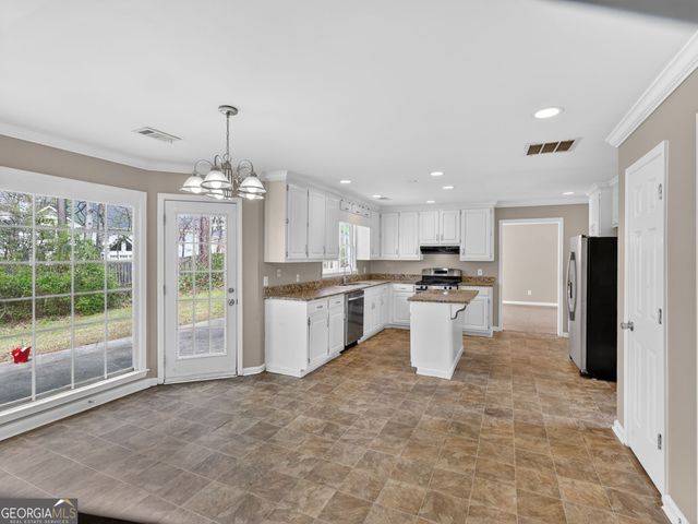 5132 Christian Springs Lane, Lithonia, GA 30038