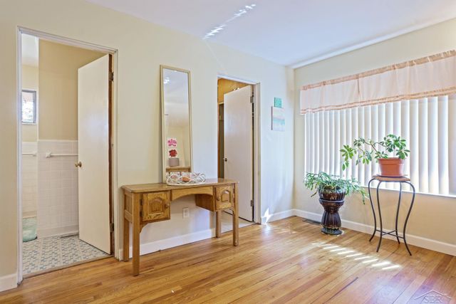 2671 Haenlein Drive, Saginaw Twp, MI 48603