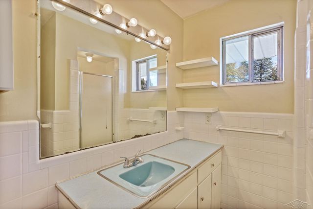 2671 Haenlein Drive, Saginaw Twp, MI 48603