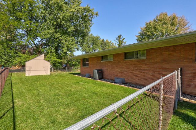 2671 Haenlein Drive, Saginaw Twp, MI 48603