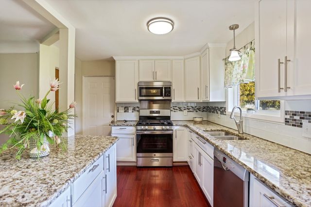 2671 Haenlein Drive, Saginaw Twp, MI 48603