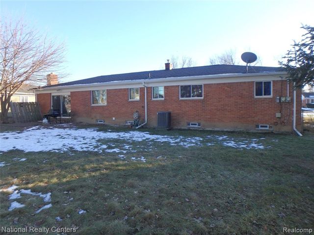 3522 Lorena Drive, Waterford, MI 48329