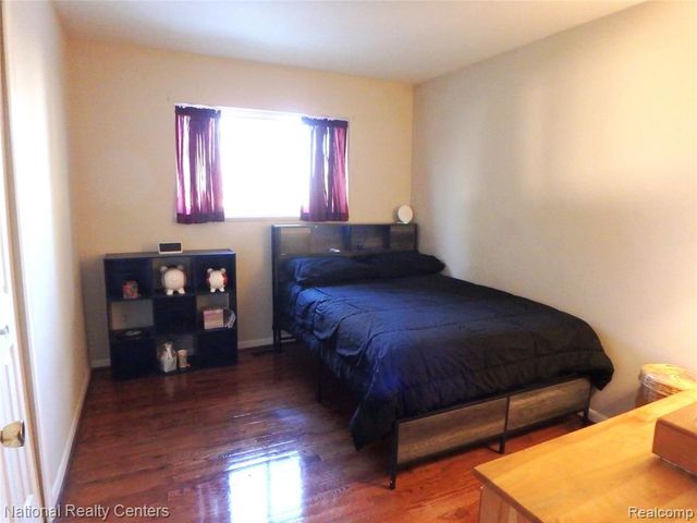 3522 Lorena Drive, Waterford, MI 48329