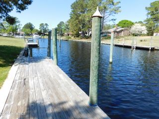 6109 Schooner Court, New Bern, NC 28560
