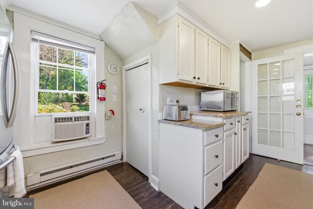 330 MECHANIC ST, Luray, VA 22835