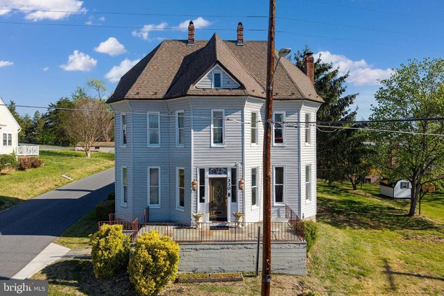330 MECHANIC ST, Luray, VA 22835