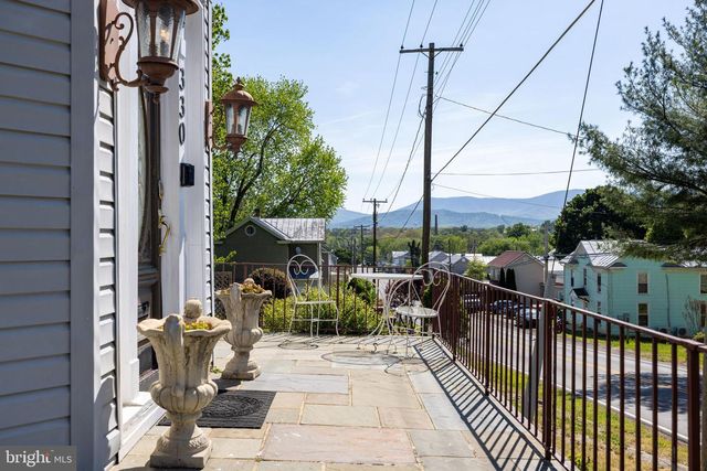 330 MECHANIC ST, Luray, VA 22835