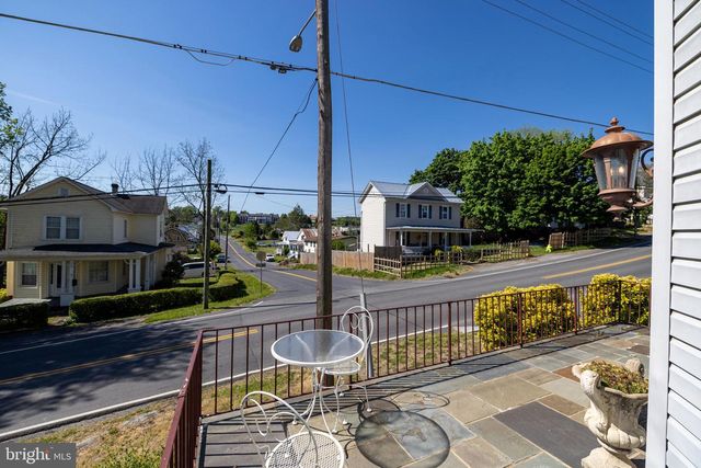 330 MECHANIC ST, Luray, VA 22835